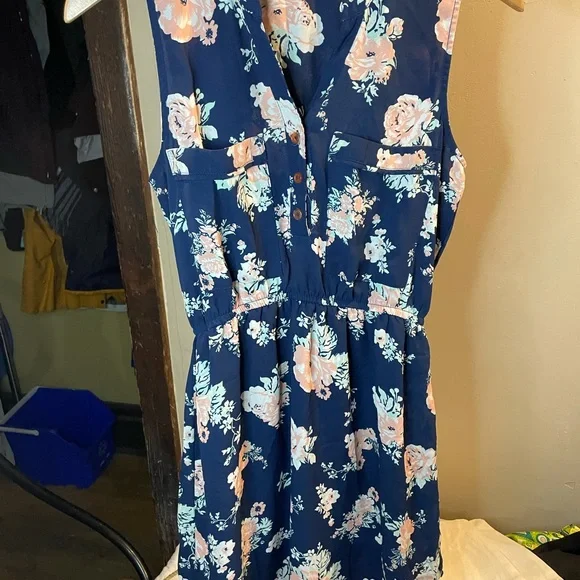 Summer dress - Picture 6 of 7